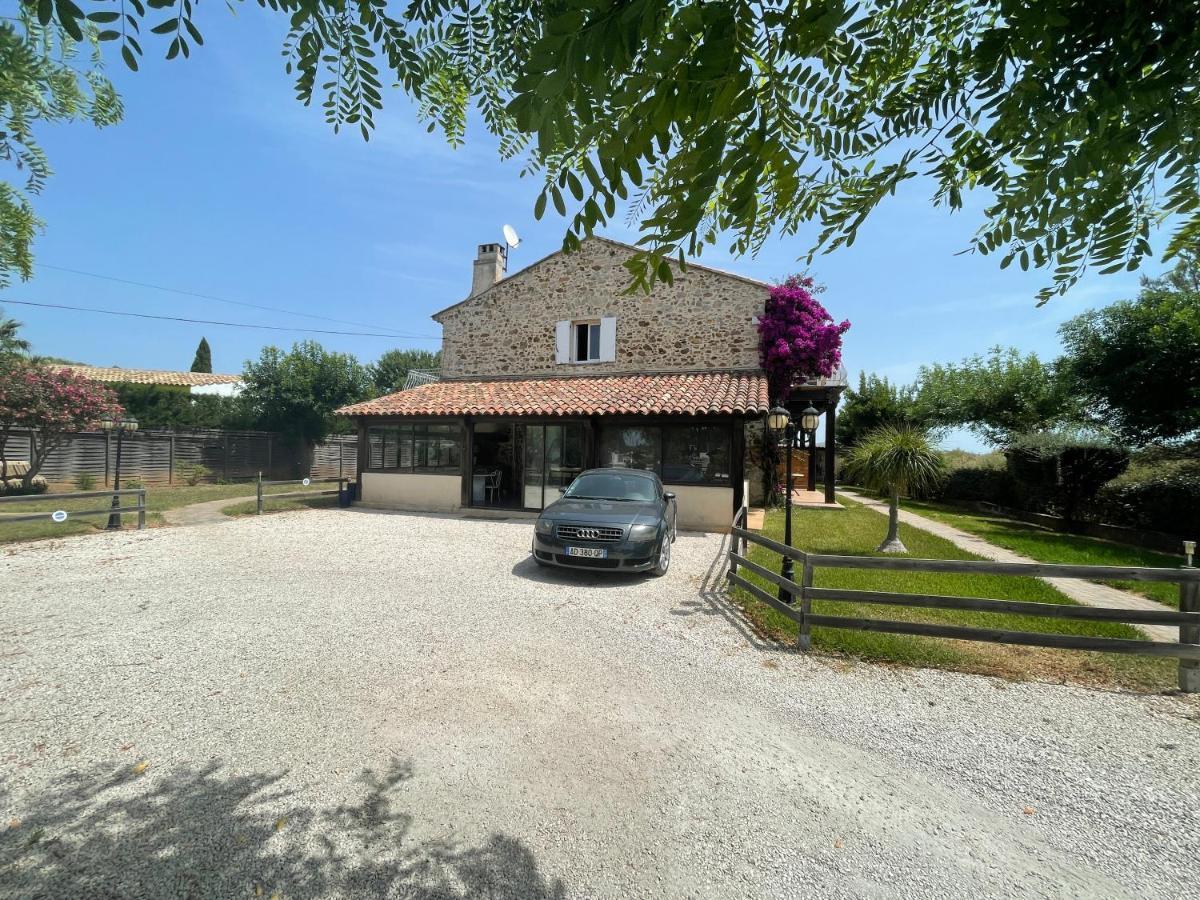 Studio 2 Personnes Vue Marais Salant Parking Et Terrasse Proche Commodite Hyères Exterior foto